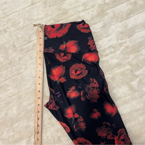 Victoria's Secret Victoria Sport Floral Leggings - Picture 9 of 10